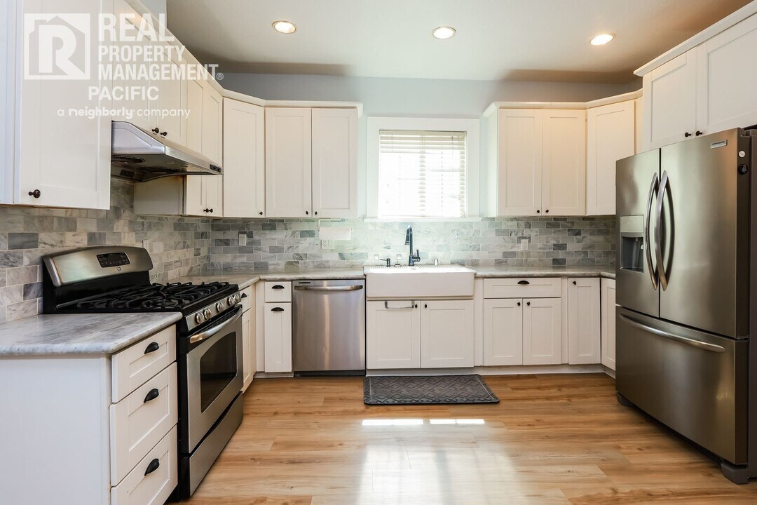 2113 West St in Oakland, CA - Building Photo