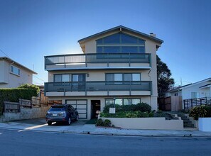 RM775S in Monterey, CA - Foto de edificio - Interior Photo