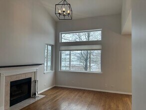 2813 Kentshire Ct in Naperville, IL - Building Photo - Building Photo