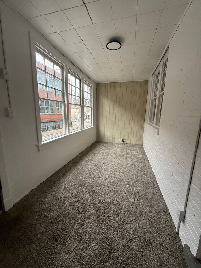 105 Court St in Carnegie, PA - Building Photo - Building Photo