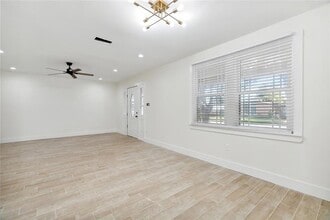 1808 Elise Ave in Metairie, LA - Foto de edificio - Building Photo