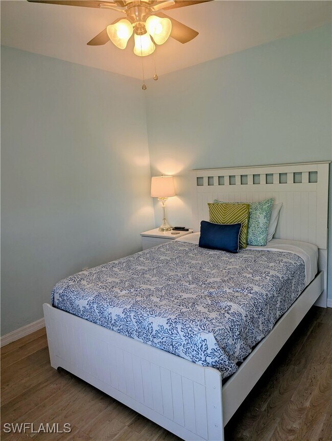 property at 2535 SW 28th Pl