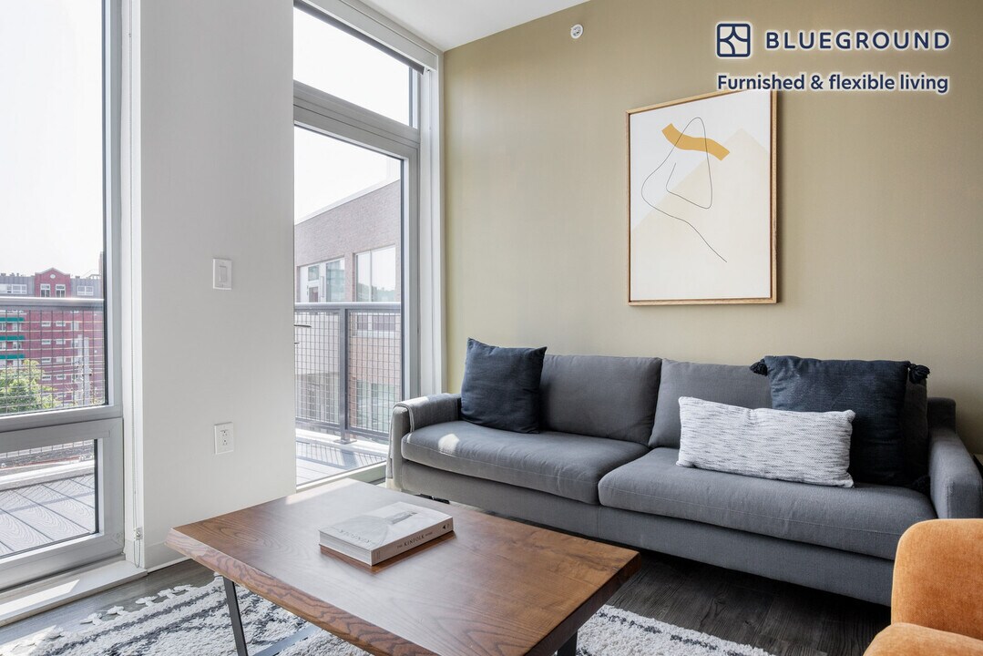 2 Leighton St, Unit FL6-ID876 in Cambridge, MA - Building Photo