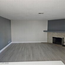 1404 Oak Rock Dr in Las Vegas, NV - Building Photo - Building Photo