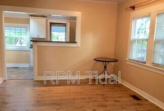224 A View Ave in Norfolk, VA - Building Photo - Building Photo