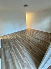 7830 SW 10th St in North Lauderdale, FL - Building Photo - Building Photo