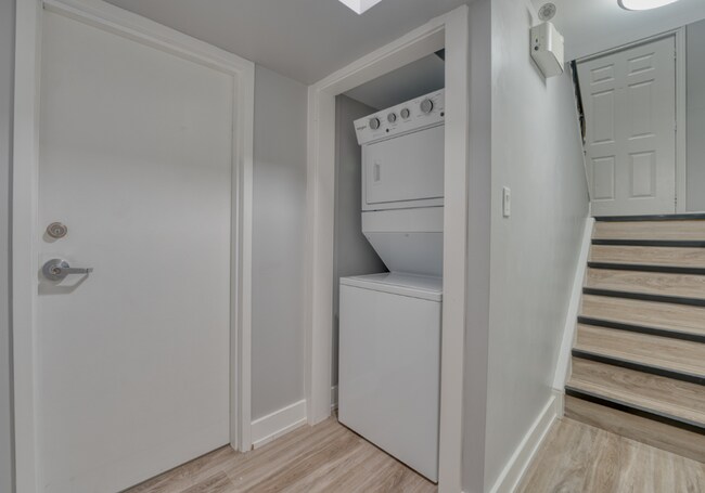 597 Gavin Ct in Kingston, ON - Building Photo - Building Photo