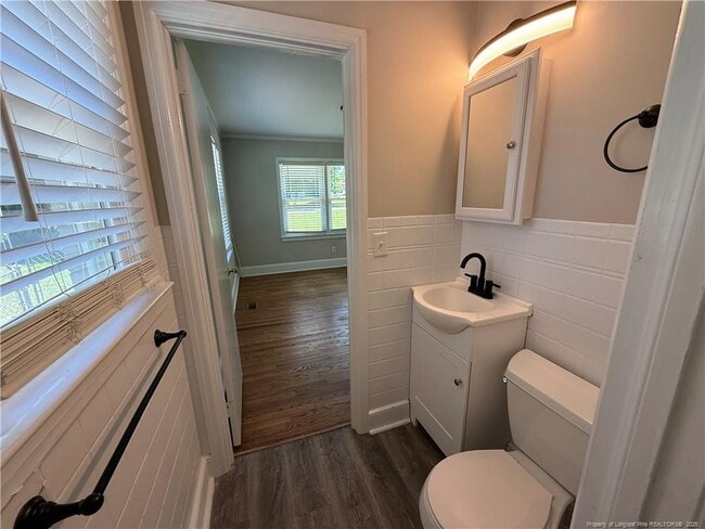 property at 907 Evans Dr