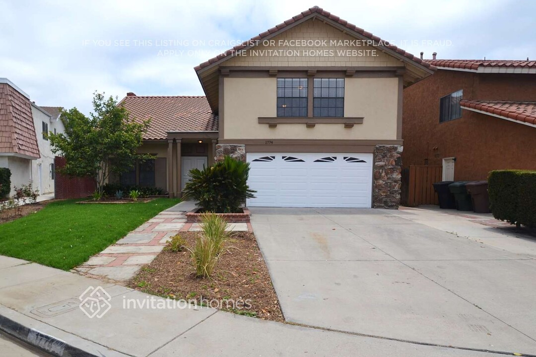 1774 E Belmont Ave in Anaheim, CA - Building Photo