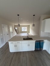 1411 Greenview Dr, Unit 1 in Bethlehem, PA - Foto de edificio - Building Photo