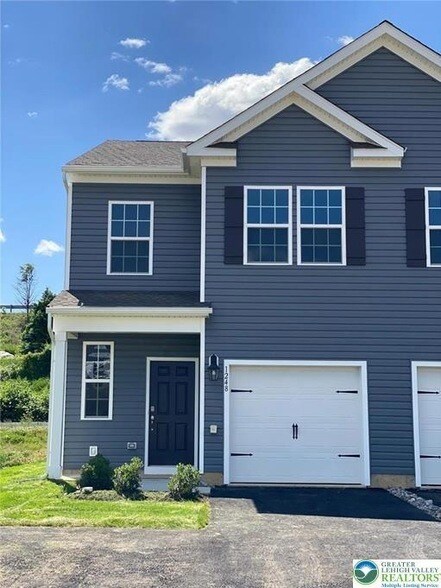 1248 Martin Rd in Breinigsville, PA - Building Photo