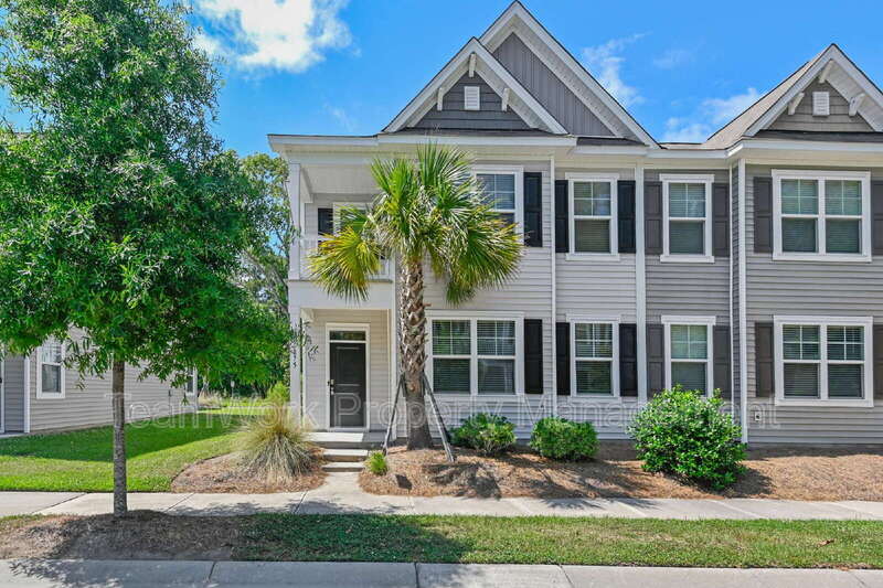 1875 Towne St in Johns Island, SC - Building Photo