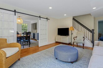 77 Valley Rd in Westport, CT - Building Photo - Building Photo
