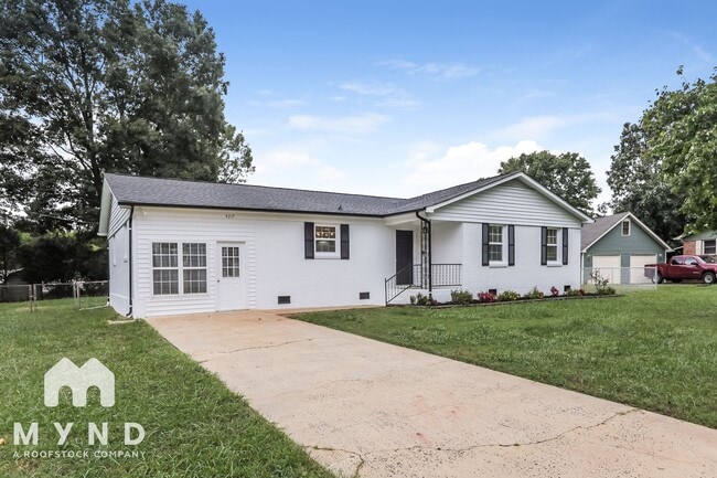 4217 Heatherstone Dr in Gastonia, NC - Building Photo - Building Photo
