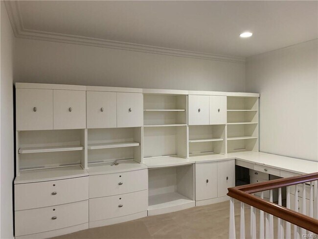 44 Whitford in Irvine, CA - Building Photo - Building Photo