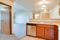 Waterstone Apartments in Moorhead, MN - Building Photo - Building Photo