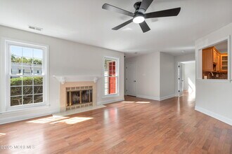 363 Yorkshire Pl in Morganville, NJ - Building Photo - Building Photo