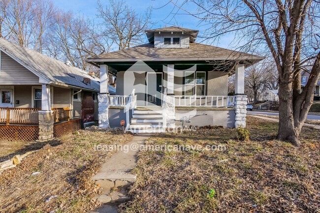 property at 1618 E 42nd St
