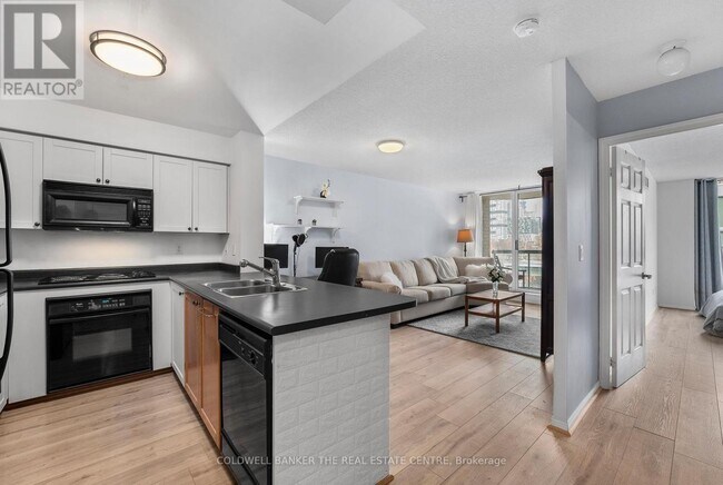 property at 311-311 Richmond St E