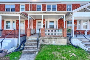 817 N Marlyn Ave in Essex, MD - Building Photo