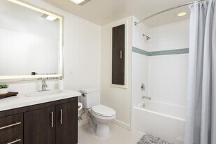 1317 7th St in Santa Monica, CA - Building Photo