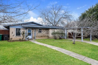 4326 Moana Dr in San Antonio, TX - Building Photo - Building Photo