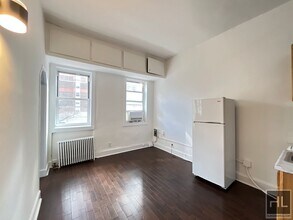 455 2nd Ave in New York, NY - Building Photo - Building Photo