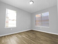 3633 N MacGregor Way photo'