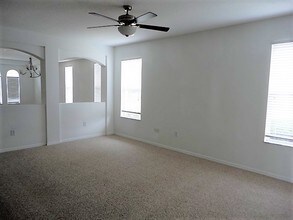 471 Westchester Hills Ln in Valrico, FL - Building Photo - Building Photo
