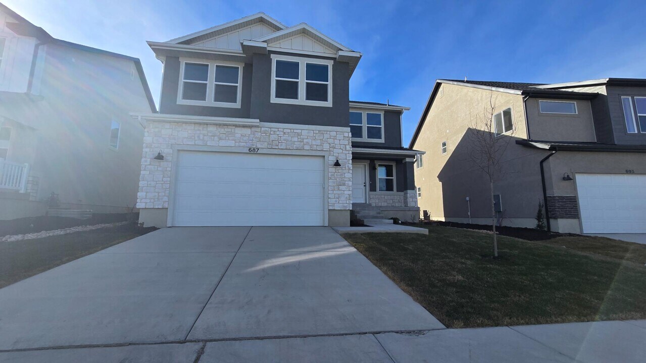 687 Boseman Wy in Saratoga Springs, UT - Building Photo
