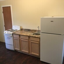 12888 FM 16 E, Unit Studio Dome #1 in Winona, TX - Building Photo - Building Photo