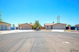 10490 Typhoon Ave in Yuma, AZ - Building Photo - Building Photo