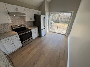 5504 Knollcrest Ct in Nashville, TN - Building Photo - Building Photo