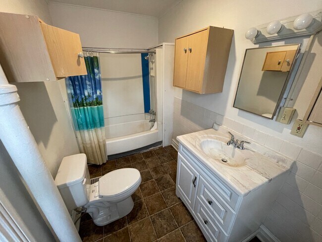 420 E Harris St in Cadillac, MI - Building Photo - Building Photo
