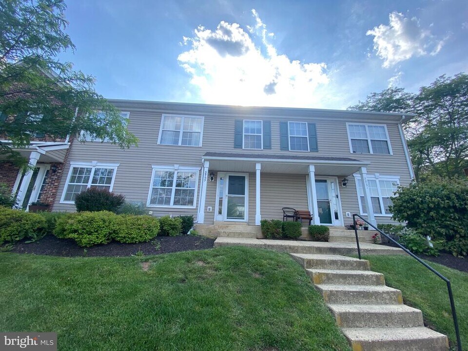 3963 Captain Molly Cir in Doylestown, PA - Building Photo
