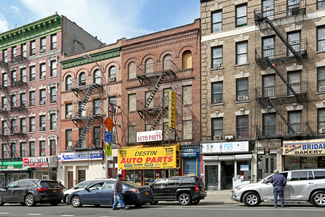 2186 Amsterdam Ave in New York, NY - Building Photo