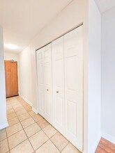 625 W Cornelia in Chicago, IL - Building Photo - Building Photo