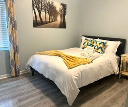 1870 Waldrep Cir SE in Marietta, GA - Building Photo - Building Photo