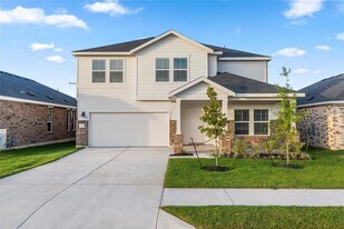 153 Rodney Boat Rd in Kyle, TX - Building Photo