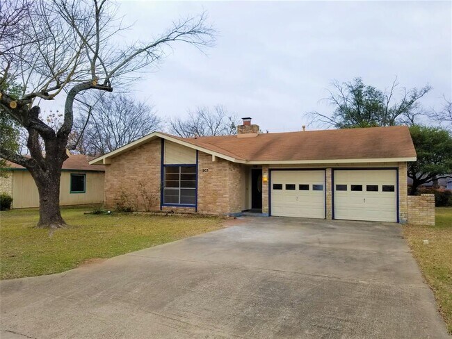 property at 903 Pack Saddle Pass