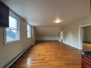 77 Academy St in Poughkeepsie, NY - Building Photo - Building Photo