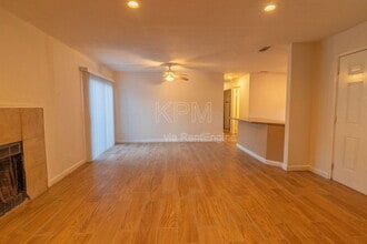 7409 Village Green Dr in Stockton, CA - Building Photo - Building Photo