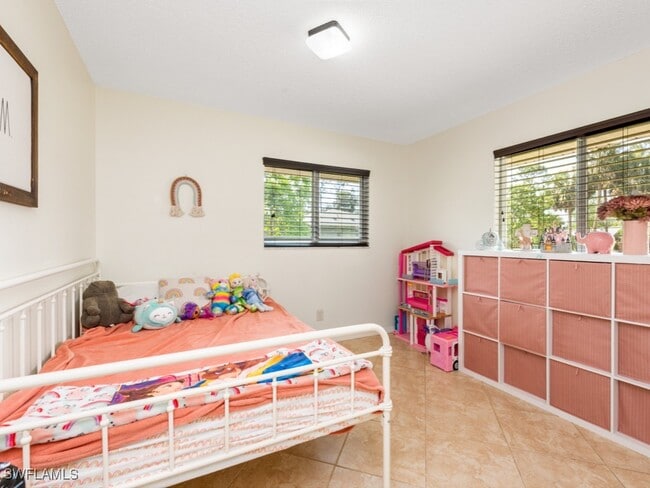 property at 5300 Cypress Ln