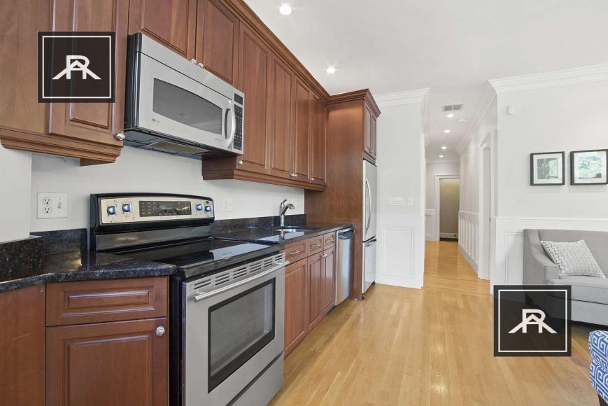 246 Beacon St in Boston, MA - Building Photo