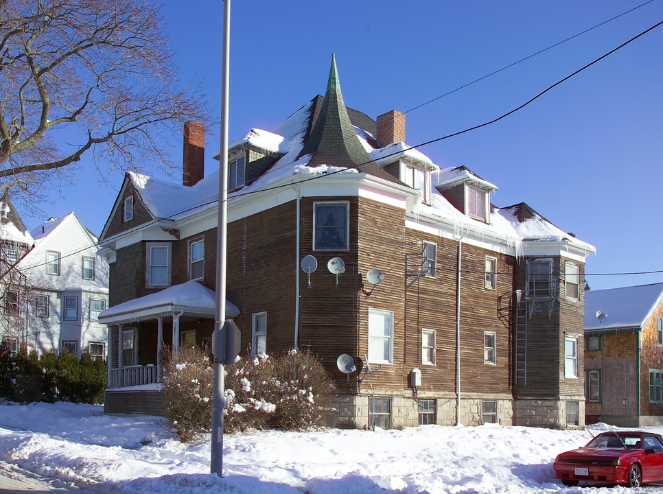 367 Winter St in Fall River, MA - Building Photo