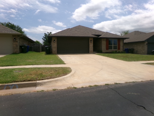 4203 Eagle Cliff Dr in Norman, OK - Building Photo - Building Photo