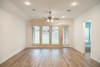 31410 Golden Cliffs Ln in Fulshear, TX - Building Photo - Building Photo