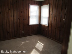 202 E Kline St in Girard, OH - Building Photo - Building Photo