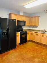 4626 Best Way in Austin, TX - Foto de edificio - Building Photo