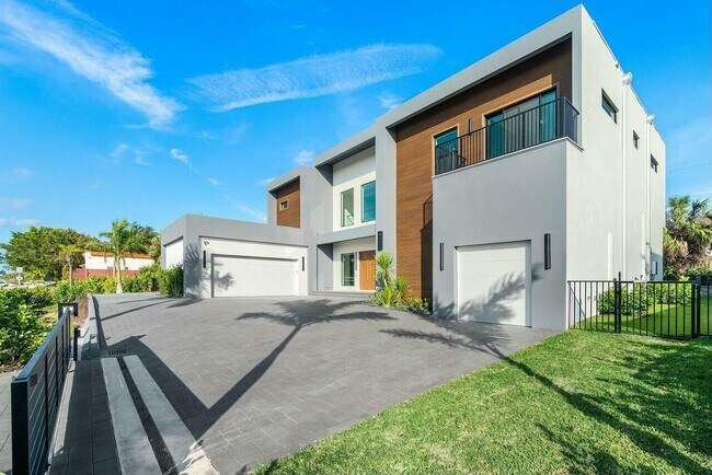 13480 US-1 in Juno Beach, FL - Building Photo - Building Photo